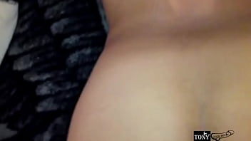 Preview 4 of Deshi Vargin - Vaginal accidental.. Me la iba a coger por el culo pero como le vi su panocha muy cerrado se le met&iacute_ por ah&iacute_,  la tenia tan apretado que me corr&iacute_ dentro