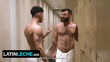Preview 1 of Sexs Girls To Dog - The Spa&rsquo_s Special Room