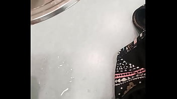 Preview 4 of Anklet Feet Femdom - Masturbation avec petit maillot