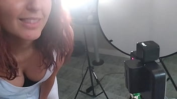 Preview 3 of Priya Rai Stretch - A safada Jhenni Cris viajou dois dias s&oacute_ pra pegar o f&atilde_ O Sulista o