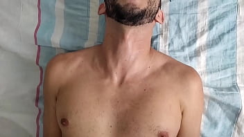 Preview 3 of Tube Videos Tire - O BIG LUCAS VEIO SE HOSPEDAR AQUI EM CASA,  E MEU AMIGO FILMOU ELE ME FODENDO BAREBACK SEM PENA,  AT&Eacute_ LEITAR