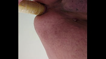 Preview 2 of Gril Karie - Pl&aacute_tano en mi culo - Banaan in mijn kontgaatje