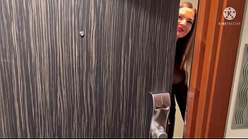 Preview 1 of Mummy Sex Father - Laure Raccuzo - On se fait baiser &agrave_ l&rsquo_h&ocirc_tel par 4 inconnus de TINDER avec Ava Moore !