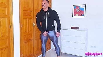 Preview 1 of Kotzen Sperma - cock pumping and taking cock in my spandex suit