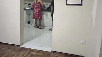 Preview 1 of Indian Hd Sexy Video - tengo una relacion muy especial con mi Madrastra la esposa de mi padre desde ese dia ahora follamos todos los dias despues que el se va a trabajar que rica Madrastra siempre me corro dentro de su co&ntilde_o