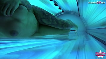 Preview 4 of Angelica Joly - DEUTSCHE TIGHT TINI - ECHTER AMATEUR  SOLARIUM VLOG