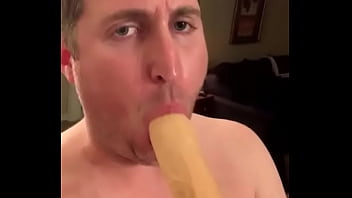 Preview 4 of Show De Anal Com Pernoca - slut exposed with toy