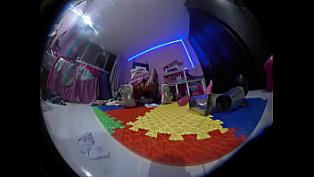 Preview 2 of Sxey Hndi - Oso de peluche con camara oculta,  no puedo creer lo que hace mi hermana cuando esta sola en su cuarto