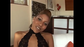 Preview 1 of Visiones De Un Erotomano - Hot cutie enjoys getting her wet pussy penetrated deep with a huge black pole
