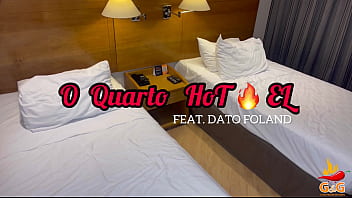 Preview 1 of Lnbeladsex - CONEX&Atilde_O ENTRE TR&Ecirc_S MACHOS TESUDOS EM BAREBACK NO QUARTO DE HOTEL. (COMPLETO NO RED)