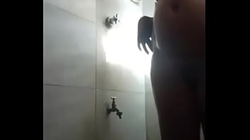 Preview 4 of Rape Lezdom Gangbang - Formose&ntilde_a me env&iacute_a video mientras su marido trabaja