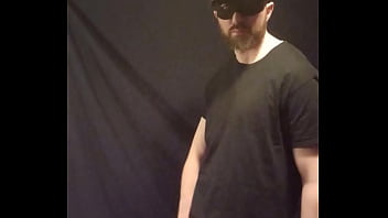 Preview 3 of Suck Sexi - gay man jerking off