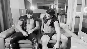 Preview 3 of Backdoor Lust - Fetishe em couro com Rico Marlon.
