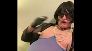 Preview 2 of Beeg Com Sexy - Cd Nikki nipple play,  smoking cumshot