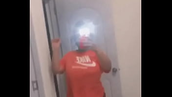 Preview 4 of Steoma Vef - gordita muy sexy bailando