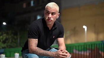 Preview 1 of Ava Adams Johnny - Contando pro meu p.r.i.m.o que tranzei com meu chefe. Ficamos com tes&atilde_o e fizemos um troca troca gostoso. - Completo