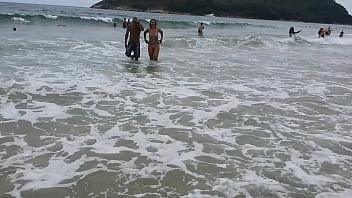 Preview 2 of Iandia Bhai - Pornostar Samantha Squirt e Paty Bumbum no Guaruj&aacute_ de f&eacute_rias