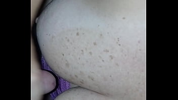 Preview 4 of Mom Son Cudai - TETONES JUGANDO