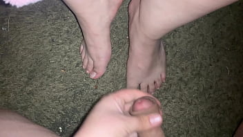 Preview 1 of Porn Vidmate Sex - Cumshot all over hot wife&rsquo_s toes