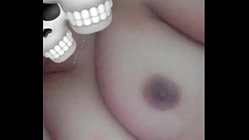 Preview 4 of Pawan Singh Xxx Video - Le toc&oacute_ las tetas a mi novia y le gusta.