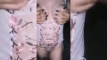 Preview 1 of Granny Scissoring - Mi esposa complacida