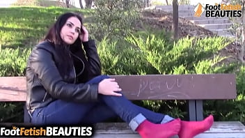 Preview 1 of Pussy Lickibg - Warm babe Diana rests on a bench in a really jampacked park,  with her pink socks on. She chooses to tease you so she takes them off as well as starts shaking her toes non quit,  while laying down seductively on the bench.