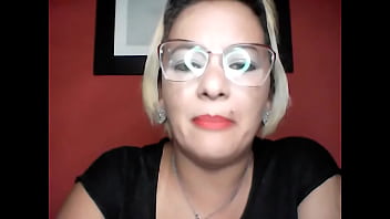 Preview 3 of Desiraes World - MICROFONE PESSIMO - TES&Atilde_O EM COROAS -MINHA ESPOSA PARA TODOS