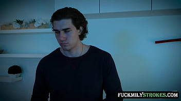 Preview 2 of Best Looking Porn - FuckmilyStrokes.com - Please,  Don&#039_t Tell On Me - Lilly Bell