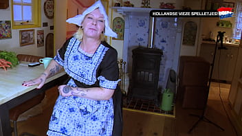 Preview 2 of Indo Om On - Hollandse Vieze Spelletjes - Dutch Creampie for Suus! (Nederlandse Porno!)