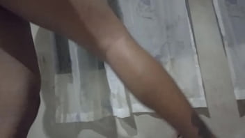 Preview 1 of Maui Taylor Sex Video Scandals - Sentada gostosa no novinho que quer fuder no pelo,  leitada no cuzinho completo no RED.