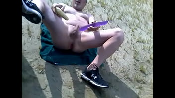 Preview 2 of Sg Malay Kena P - corn dildo going deep