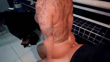 Preview 3 of Santa Suck Girl Boob - A arte de fazer uma punheta bem feita