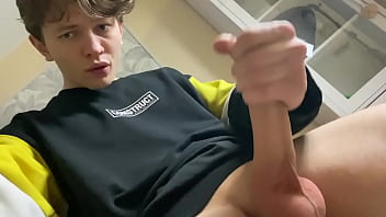 Preview 2 of Jaynz Maze - Cute boy jerks off