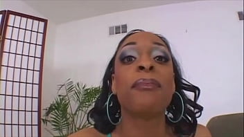 Preview 1 of Marie Osmond - Carmen Hayes: L&rsquo_allumeuse se fait bien baiser et re&ccedil_oit le sperme en bouche