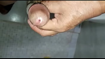 Preview 4 of Mid Night Squirt - Mi verga en acci&oacute_n