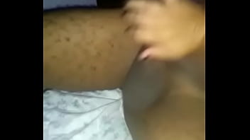 Preview 3 of Pppd 412 - Relaxando com uma m&atilde_o amiga