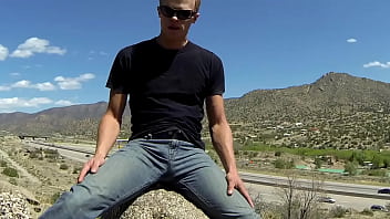 Preview 1 of Free Pronhd Net - Pissing my jeans near a busy highway