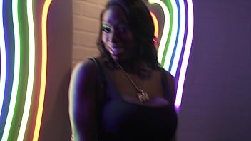 Preview 2 of Teen Sex Avenida - MYSTIQUE TITS IN PUBLIC LAS VEGAS The Male Rose