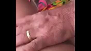 Preview 1 of Mallu Fuck Saree - Meu marido me masturbando na pousada.