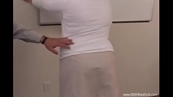 Preview 1 of Sasa Gry Xxx Videos Hd - Spanking The BBW Secretary For Poor Work And enjoyment