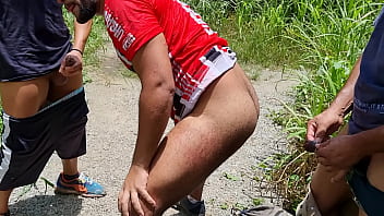 Preview 4 of Sunny Liyonxxx Video Hd 2017 - Depois do futebol entrei no mato com os parceiros e me comeram igual fodem suas esposas.- FULL RED