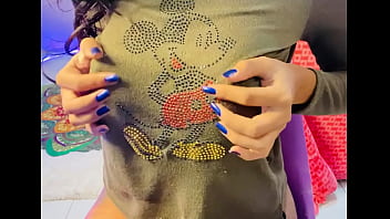 Preview 2 of Wwwbangladahs Video Xxscom - Coloquei C&Acirc_MERA escondido e filmei os peitos dela