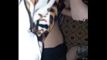 Preview 2 of Straight Male Gay - Irreal mamada de la novia de mi mejor amigo luego de una fiesta mientras &eacute_l est&aacute_ justo en la habitaci&oacute_n de al lado