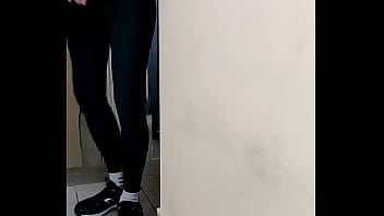 Preview 1 of Video Xxx Hd Sux - Young guy in lycra leggings jerks off in a corridor