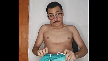 Preview 1 of Www Bigsexcom - OVO DE PASCOA AO LEITE. - FREE