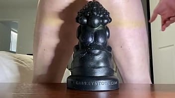 Preview 1 of Xxxssx Videos - Mr Hankey  Prince Charming xl