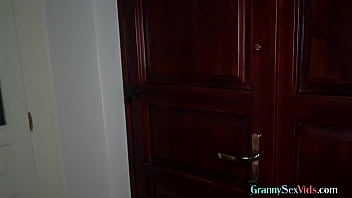 Preview 1 of Vagina Inmani - Mature gilf sucking before riding cock then gets facial