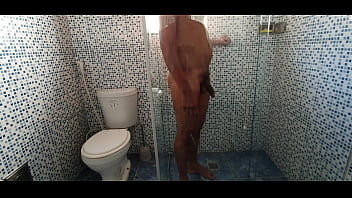 Preview 1 of Lokal Sixe - h&eacute_tero deixa massagista chupar gostoso