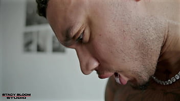 Preview 4 of Hindee Bhasa Mi - PLAYTIME FUCKING - DA,  VOT TAK - russian Stacy Bloom shocked Thugger - double penetration with long 18 inch toy in ass.