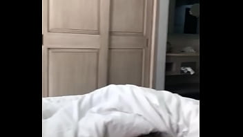 Preview 1 of Porn Lesbien - Primer flash en hotel